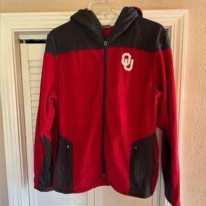 OU Colosseum Jacket Size XL Youth (20) Red In New Condition.